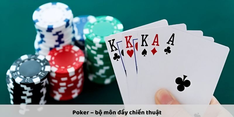 Kinh nghiệm chơi Poker luôn thắng là mục tiêu của mọi người chơi. BOM88 sẽ giúp bạn khám phá các bí quyết độc đáo từ cao thủ để nâng cao cơ hội chiến thắng. Với luật chơi đơn giản và chiến thuật chuyên sâu, đây không chỉ là trò chơi may rủi mà còn là nghệ thuật cân não đầy thú vị.
Khái quát chung về game bài Poker
Poker là một trò chơi bài có lịch sử lâu đời và ngày càng phổ biến trên toàn cầu. Điểm hấp dẫn lớn nhất của Poker là sự pha trộn giữa yếu tố chiến thuật, khả năng đọc tâm lý đối thủ cũng như một chút may mắn.
Có nhiều biến thể của Poker, nhưng phổ biến nhất là Texas Hold’em và Omaha. Trong mỗi ván bài, người chơi sẽ sử dụng bài riêng trên tay kết hợp với bài chung trên bàn để tạo thành tay bài mạnh nhất. Mỗi vòng cược là một cơ hội để bạn phô diễn kỹ năng, từ việc quyết định h theo cược, tăng cược, hay bỏ bài.
Đây không chỉ là trò giải trí mà còn là sân chơi trí tuệ. Nhiều giải đấu Poker chuyên nghiệp với quy mô quốc tế mang đến cơ hội giành các giải thưởng lớn. Tại BOM88, bạn có thể tham gia vào những bàn đấu trực tuyến chất lượng cao, nơi mọi kinh nghiệm chơi Poker luôn thắng và chiến lược đều được thử thách.
Đôi nét cơ bản về game bài đình đám - Poker
Luật chơi Poker cơ bản cho người mới
Để tham gia Poker, bạn cần hiểu rõ luật chơi. Mỗi ván thường có từ 2 đến 10 người chơi,với mục tiêu là tạo ra tay bài mạnh nhất hoặc khiến đối thủ bỏ bài trước vòng so lá cuối.
Mỗi người tham gia nhận 2 lá bài riêng, sau đó kết hợp với 5 lá bài chung trên bàn để sử dụng kinh nghiệm chơi Poker luôn thắng của cá nhân. Các vòng cược diễn ra theo thứ tự Pre-flop, Flop, Turn và River. Trong từng vòng, bạn có thể chọn Call (theo cược), Raise (tăng cược) hoặc Fold (bỏ bài).
Sức mạnh của tay bài được xếp theo thứ tự từ cao xuống thấp: Royal Flush (thùng phá sảnh lớn), Straight Flush (thùng phá sảnh), Four of a Kind (tứ quý), Full House (cù lũ), Flush (thùng), Straight (sảnh), Three of a Kind (bộ ba), Two Pair (hai đôi), One Pair (một đôi), High Card (lá bài cao).
Với BOM88, người tham gia sẽ dễ dàng làm quen nhờ giao diện trực quan, hỗ trợ chuyên nghiệp. Để giành chiến thắng và thu về thưởng lớn, bạn có thể tìm hiểu các kinh nghiệm chơi Poker luôn thắng trong các mục dưới bài viết.
Luật chơi cần tuân theo bắt buộc khi tham gia
Kinh nghiệm chơi Poker luôn thắng từ cao thủ
Để đạt hiệu quả tốt nhất, bạn cần vận dụng những kinh nghiệm chơi Poker luôn thắng được đúc kết bởi các cao thủ. Dưới đây là ba phương pháp chuyên sâu giúp bạn nâng cao cơ hội chiến thắng.
Tập trung vào vị trí trên bàn chơi
Một trong những bí quyết quan trọng nhất là hiểu rõ tầm quan trọng của vị trí ngồi trên bàn Poker. Vị trí của bạn ảnh hưởng đến quyền quyết định cũng như cơ hội quan sát hành động của đối thủ trước khi đến lượt mình.
Vị trí cuối bàn (Late Position): Đây là vị trí mạnh nhất, giúp bạn có thông tin đầy đủ trước khi hành động. Cược thủ giỏi thường tận dụng vị trí này để tăng cược hoặc Bluff khi cần.
Vị trí đầu bàn (Early Position): Ngược lại, vị trí này đòi hỏi sự cẩn trọng vì bạn phải hành động trước khi biết ý định của đối thủ.
Khai thác vị trí hiệu quả sẽ giúp bạn giảm thiểu rủi ro, tối đa hóa lợi nhuận trong các ván bài. Đây chính là kinh nghiệm chơi Poker luôn thắng từ các cao thủ tại BOM88.
Sử dụng chiến thuật Semi-Bluff một cách hiệu quả
Bluff là kỹ năng thường thấy trong Poker, nhưng Semi-Bluff (cược láo có cơ hội thắng) mới là bí quyết nâng cao tỷ lệ chiến thắng. Semi-Bluff được áp dụng khi bạn có bài chưa hoàn thiện nhưng vẫn có cơ hội cải thiện tay bài ở các vòng cược sau.
Nếu bạn có 4 lá tạo thành sảnh hoặc thùng, nhưng chưa hoàn chỉnh, hãy cược mạnh để gây áp lực lên đối thủ. Đối thủ có thể bỏ bài vì nghĩ rằng bạn đang sở hữu tay bài mạnh, hoặc bạn sẽ hoàn thiện bài cũng như thắng lớn ở vòng sau.
Tuy nhiên, hãy cẩn trọng và chỉ sử dụng Semi-Bluff khi bạn đã hiểu rõ tình huống, tính cách của đối thủ. Sử dụng hiệu quả vẫn luôn là kinh nghiệm chơi Poker luôn thắng đúng đắn nhất.
Quản lý ván cược trong kinh nghiệm chơi Poker luôn thắng
Một sai lầm phổ biến của nhiều người mới chơi Poker là tham gia vào quá nhiều ván bài. Việc cố gắng đánh mọi ván không chỉ khiến bạn nhanh chóng mất tiền mà còn làm giảm cơ hội chiến thắng lâu dài.
Poker không phải là trò chơi dựa hoàn toàn vào may mắn; việc lựa chọn thời điểm tham gia là yếu tố quyết định. Cược thủ nên biết cách đánh giá chất lượng bài tẩy trước khi đặt cược.
Điều này đặc biệt quan trọng khi đối đầu với những người giàu kinh nghiệm. Chỉ nên tham gia những ván mà bài của bạn có tỷ lệ chiến thắng cao hoặc có chiến lược rõ ràng.
Điều này không chỉ giúp bạn kiểm soát tốt hơn số tiền mà còn tăng cơ hội tối đa hóa lợi nhuận khi gặp bài mạnh. Hãy nhớ, biết khi nào nên dừng lại chính là một phần quan trọng của kinh nghiệm chơi Poker luôn thắng.
Chia sẻ đến hội viên 3 kinh nghiệm chơi Poker luôn thắng
Kết luận
Kinh nghiệm chơi Poker luôn thắng không chỉ dựa vào may mắn mà còn phụ thuộc vào chiến thuật và sự quan sát. Tại BOM88, bạn sẽ có cơ hội áp dụng những phương pháp chuyên sâu cũng như thử thách bản thân với các ván bài đầy hấp dẫn. Hãy trải nghiệm ngay để khám phá khả năng của mình!